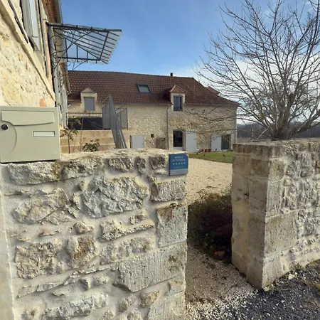 La Perigourdine Meuble Tourisme 5 Etoiles Luxe * Anlhiac